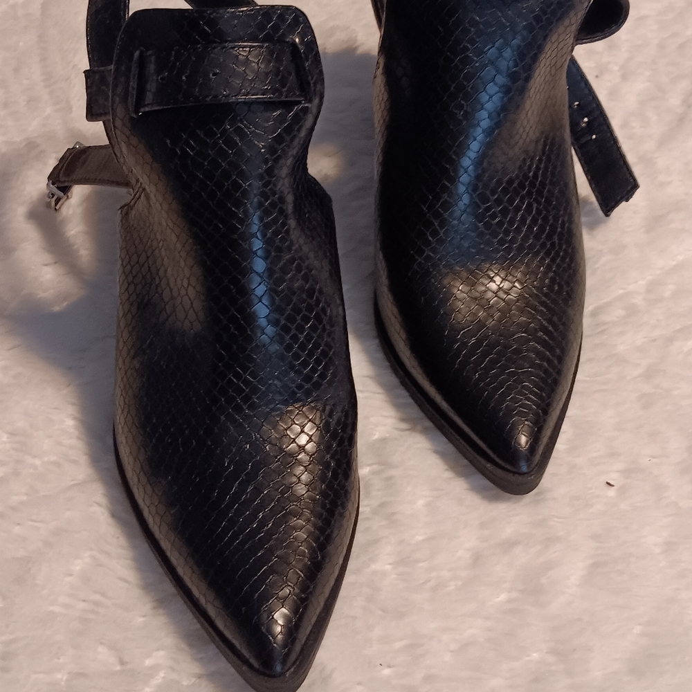 Elegant Black Women's Shoes